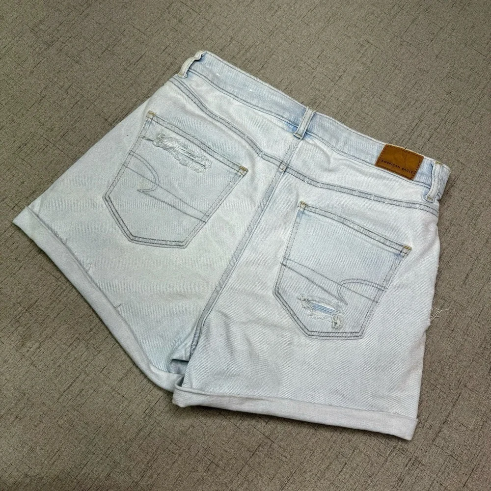 American Eagle Mom Short Distressed Destroyed Stretch High Rise Light Blue 8